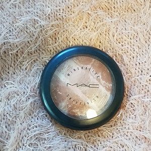 MAC Mineralize Skin Finish Rio